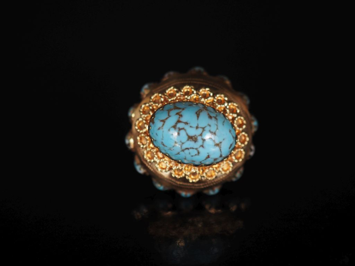 Ravissant pendentif en or jaune 750, agrémenté de turquoises ou d'imit