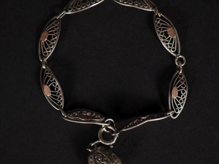 Bracelet souple en argent et argenté doré, composé de maillons ovales 