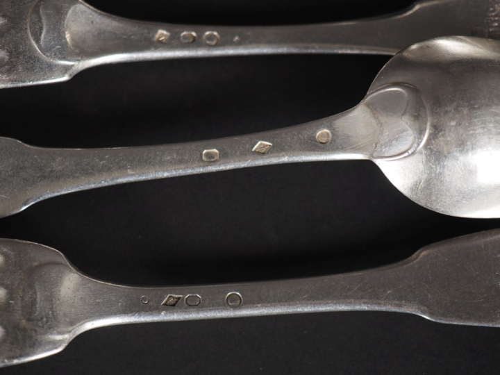 Quatre grands couverts en argent 950, poinçons au 2ème Coq et Vieillar