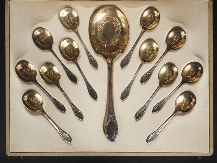 Service à glace de style Louis XVI, en argent et argent doré 925. Comp