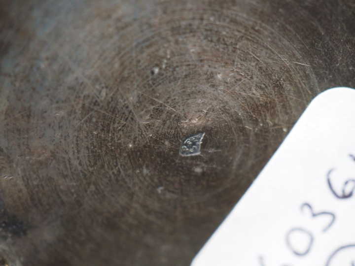 Timbale à fond plat en argent 925, poinçon Minerve, à décor de semi de
