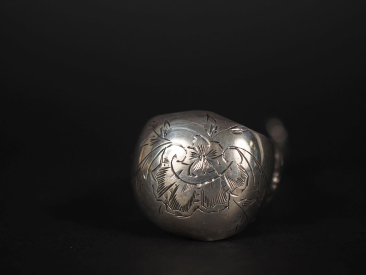 Pince à sucre de style Louis XV en argent 925, poinçon Minerve, à déco