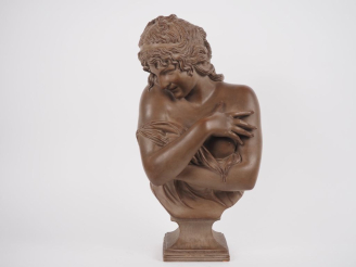 Vente aux enchères HOUDON. (d'après) "la frileuse" Sculpture en terre cuite patinée Signé