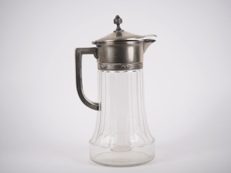 Vente aux enchères Carafe à jus de fruits Art Déco à décor de liserés et de motifs géomét