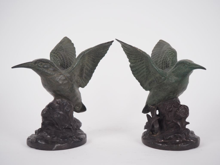Paire de sujets Art Déco en métal bicolore figurant des Martin Pêcheur