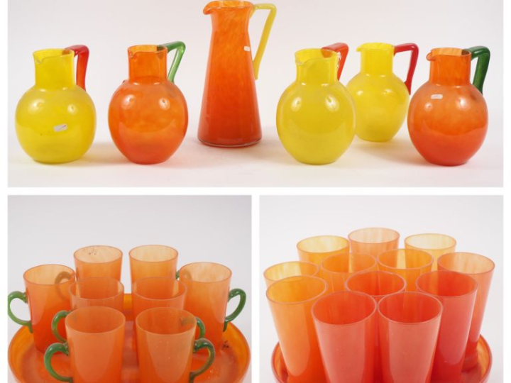SCHNEIDER.  6 verseuses, 8 verres à anses, 12 verres à orangeade, deux
