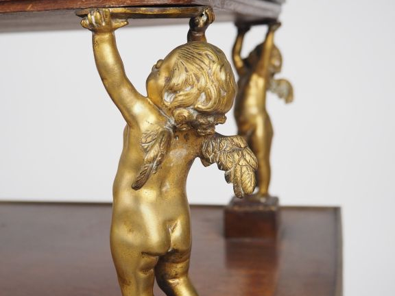 Desserte Napoléon III de style Louis XVI en marqueterie, riche ornemen
