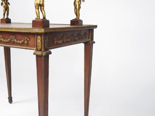 Desserte Napoléon III de style Louis XVI en marqueterie, riche ornemen