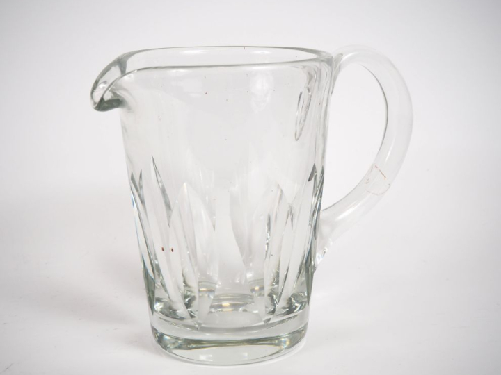 SAINT-LOUIS.  Partie de service de verres en cristal à décor de palmes