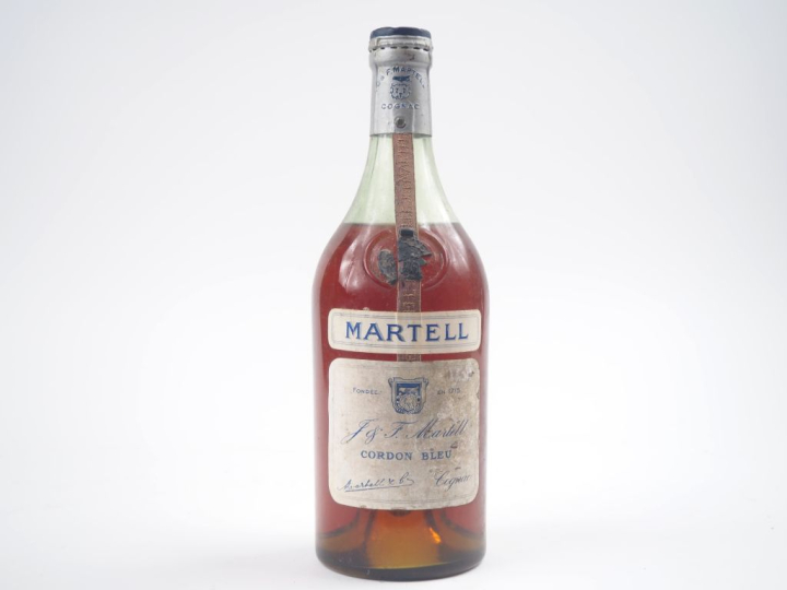 1 VIEILLE BOUTEILLE COGNAC MARTELL 'CORDON BLEU' - NIVEAU LÉGÈREMENT B