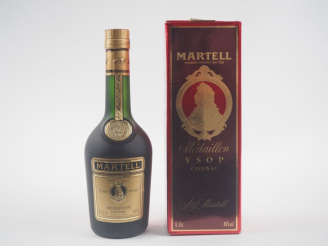 Vente aux enchères 1 BOUTEILLE (35 cl) COGNAC V.S.O.P 'MÉDAILLON' MARTELL - COFFRET 
