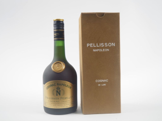 Vente aux enchères 1 BOUTEILLE COGNAC 'NAPOLÉON' PELLISSON PÈRE   Cie - COFFRET 
