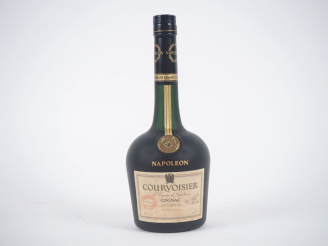 Vente aux enchères 1 BOUTEILLE COGNAC FINE CHAMPAGNE 'NAPOLÉON' COURVOISIER 