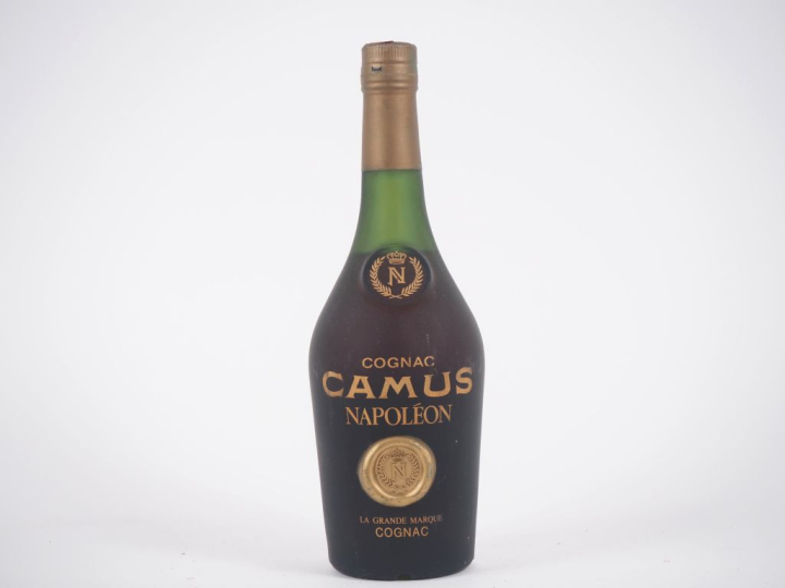 1 BOUTEILLE COGNAC 'NAPOLÉON' CAMUS