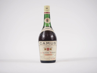 Vente aux enchères 1 VIEILLE BOUTEILLE COGNAC 'CÉLÉBRATION' CAMUS