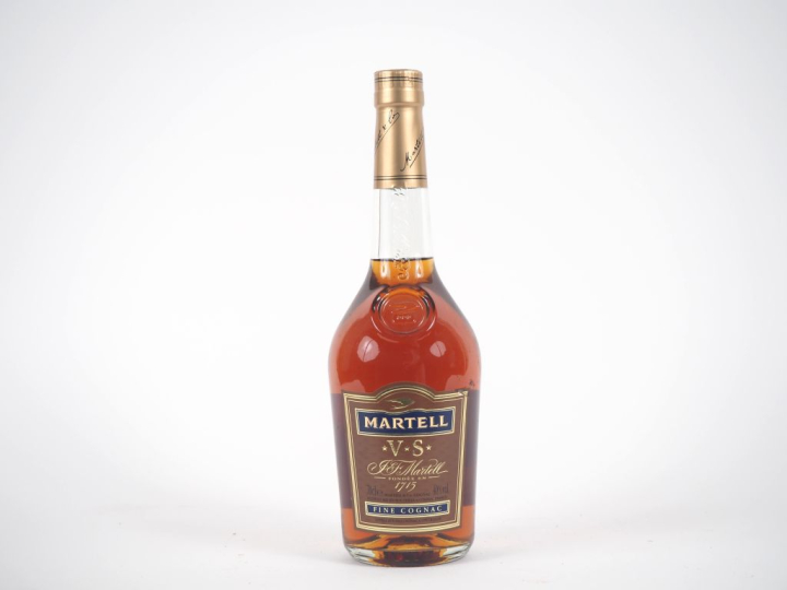 1 BOUTEILLE COGNAC V.S MARTELL