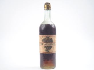 Vente aux enchères 1 VIEILLE BOUTEILLE FINE ARMAGNAC - 1930 - NIVEAU LÉGÈREMENT BAS/MILLÉ