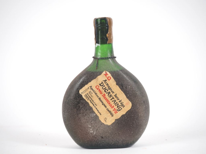 1 BOUTEILLE ARMAGNAC HORS D'ÂGE X.O 'CUVÉE BERNARD VII' DUCASTAING 