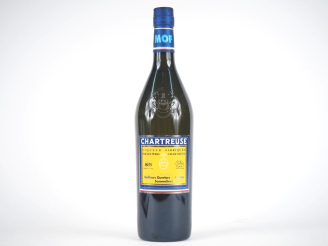 Vente aux enchères 1 BOUTEILLE CHARTREUSE "CUVÉE DES MEILLEURS OUVRIERS DE FRANCE" - 2020