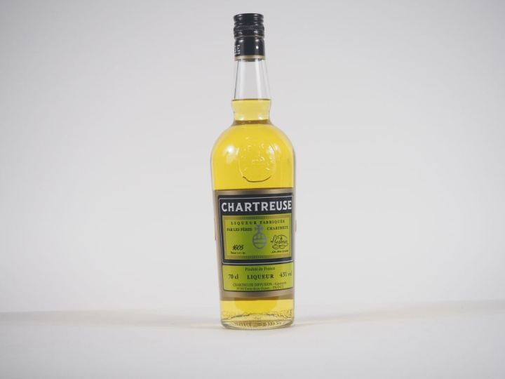 1 BOUTEILLE CHARTREUSE JAUNE - 2023