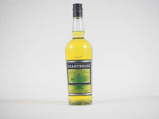 Vente aux enchères 1 BOUTEILLE CHARTREUSE JAUNE EPISCOPALE "FOUS DE CHARTREUSE" - 2025