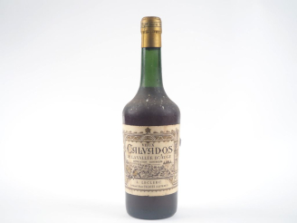 Vente aux enchères 1 BOUTEILLE VIEUX CALVADOS DE LA VALLÉE D'AUGE L. LECLERC 45% - BS 