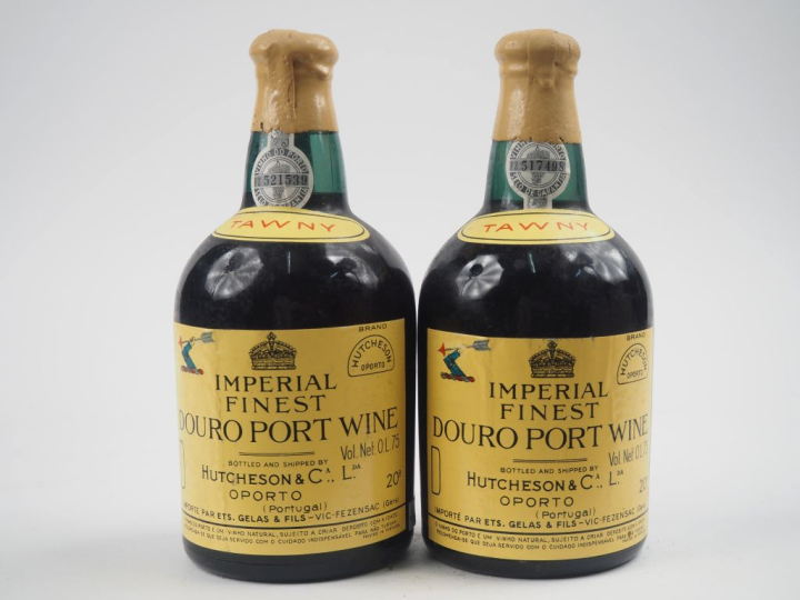 2 BOUTEILLES PORTO BLANC IMPERIAL FINEST HUTCHESON   C°