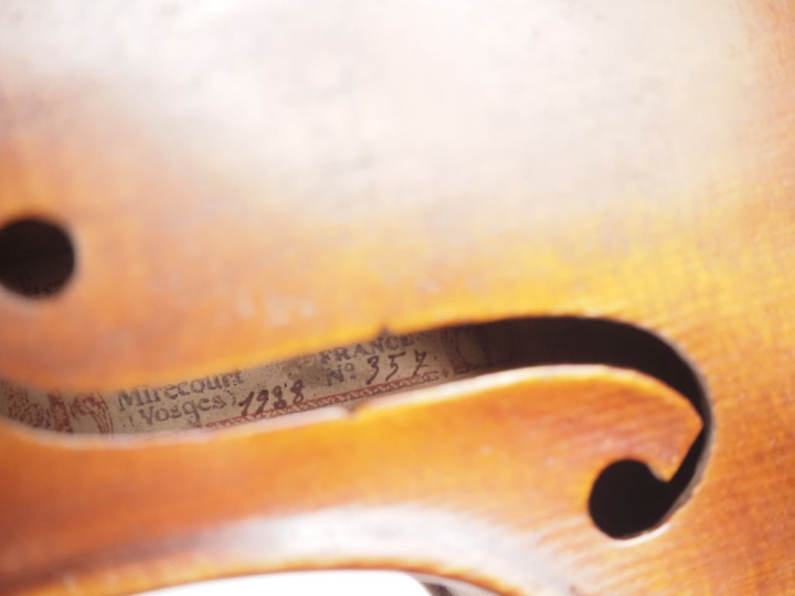 Violon fait en Allemagne portant l'étiquette apocryphe Marc Laberte  v