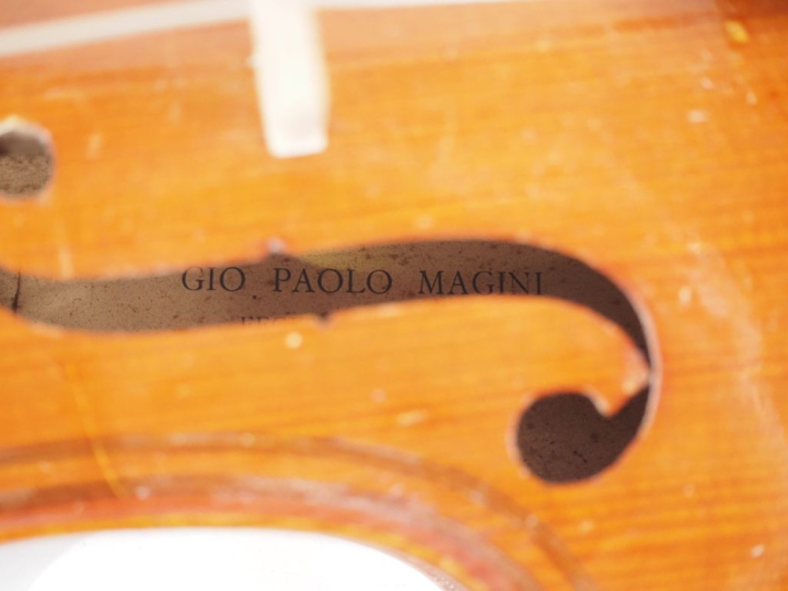 Violon 3/4 fait à Mirecourt vers 1920 portant l'étiquette "GIO PAOLO M