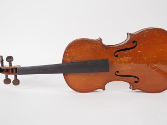 Vente aux enchères Violon français fait à Mirecourt vers 1920-1930 portant l'ériquette "G