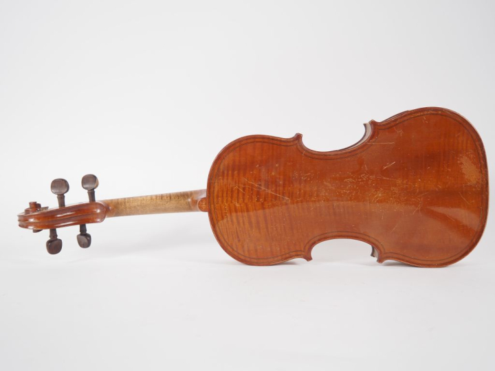 Violon français fait à Mirecourt vers 1920-1930 portant l'ériquette "G