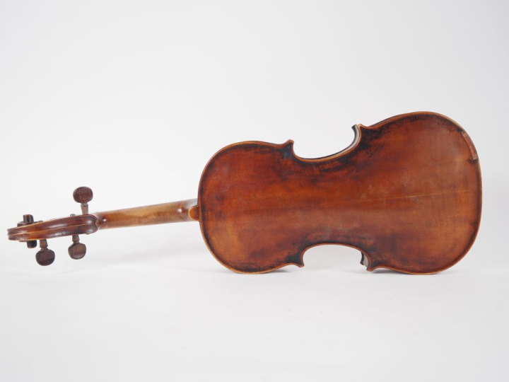 Vieux violon Français portant l'étiquette apocryphe "Alessandro Gallia