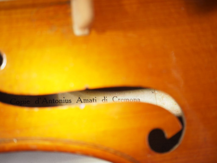 Violon fait à Mirecourt vers 1925 dans les ateliers Laberte Humbert. D