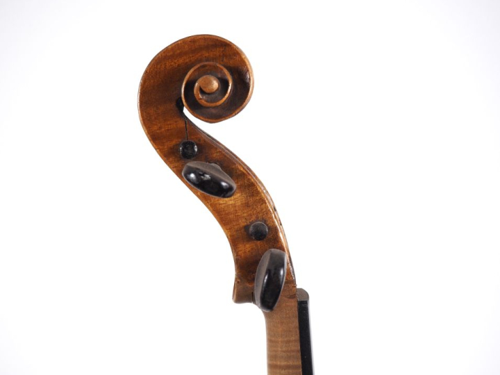 Violon fait en Allemagne sans étiquette vers 1910. Dim. 358 mm ( à res