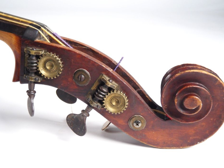 Très belle contrebasse  3/4 fait par Emilie Menesson vers 1880 à Reims