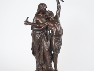 Vente aux enchères MARIOTON.  "Gloria Patriae" Groupe en bronze à patine brune Signé H. 4
