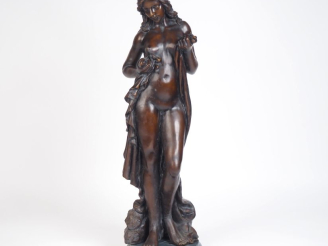 Vente aux enchères CARRIER BELEUSE (d'après). "Baigneuse" Grand bronze à patine brune H. 