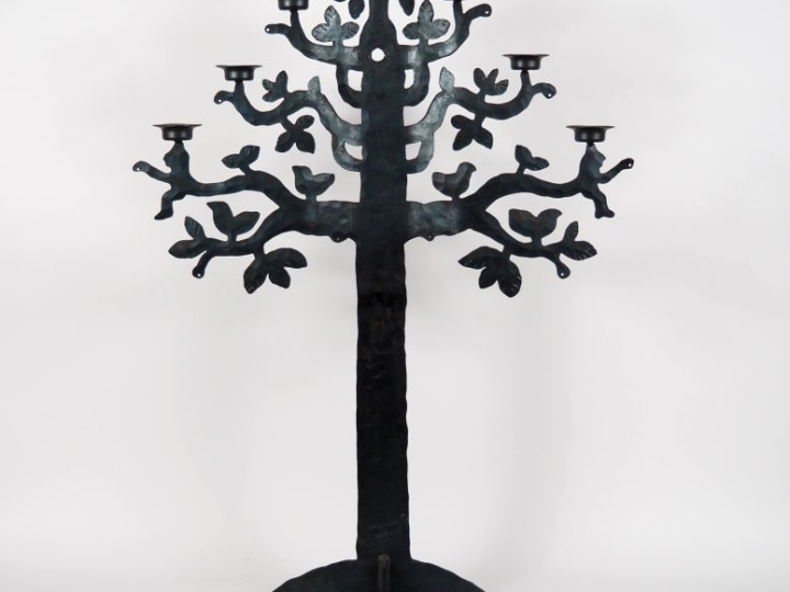 BERTIL VALLIEN.  "Tree of life" Chandelier sur pied en fer éclairant à