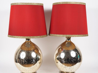 Vente aux enchères Paire de lampes de salon en verre moucheté. H. 43 cm
