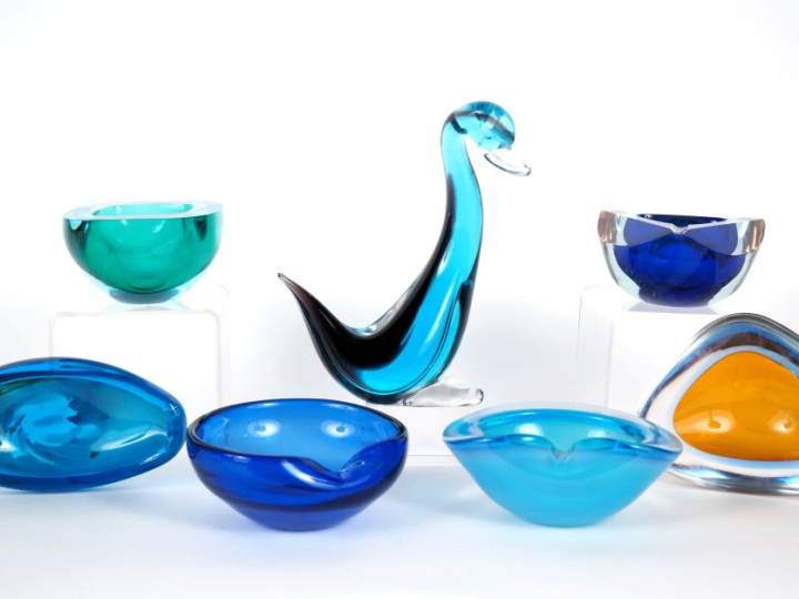 MURANO.  6 coupelles en verre un sujet en verre "canard" (micro égrenu