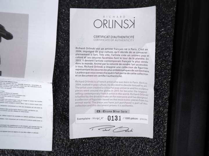 Richard ORLINSKI.  Enceinte et valise Kong Escape H. de la valise :  H
