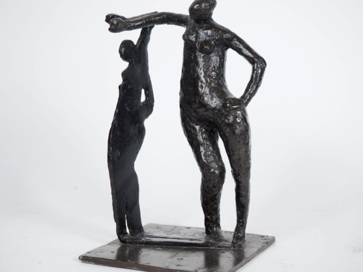 H. FLORIOT.  "jeune femme et son ombre" Sculpture en bronze à patine b