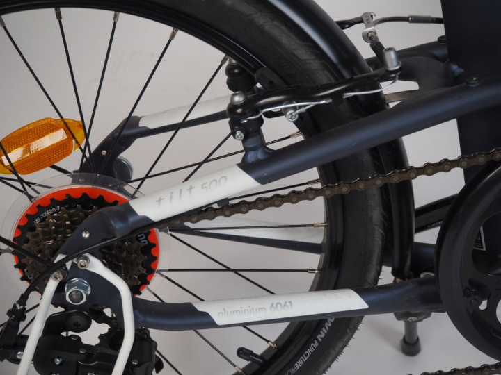 Vélo pliant Tilt 500 avec son panier Très bel état