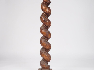 Vente aux enchères Sellette XIXème en bois tourné et sculpté, à décor de feuille de vigne