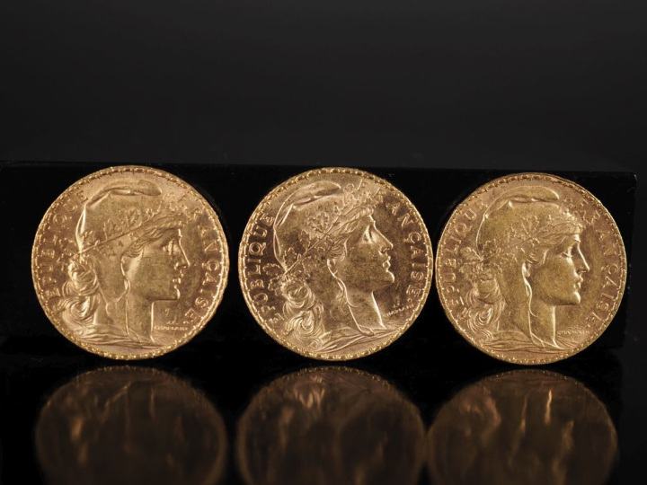 Trois pièces de 20 Francs or, République Française, 1906 et 1907 (x2).
