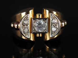Vente aux enchères Bague tank de style 1940 en or jaune 750, sertie de pierres à l'imitat