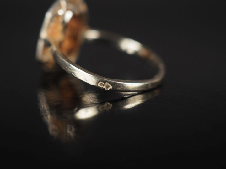 Bague de style Art déco de forme octogonale en platine et or blanc 750