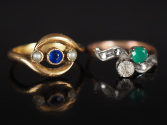 Vente aux enchères Bague en argent et argent doré, sertie de pierres fantaisie.  TDD. 53 