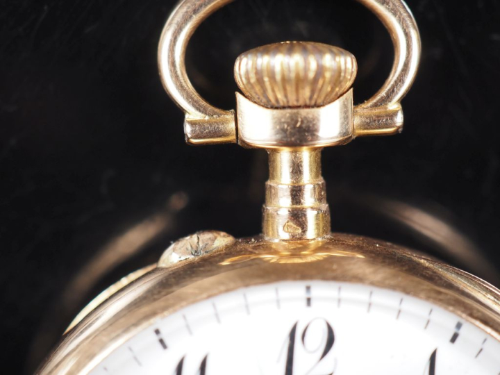 Montre de gousset Napoléon III en or jaune 750.  Cadran à chiffres ara