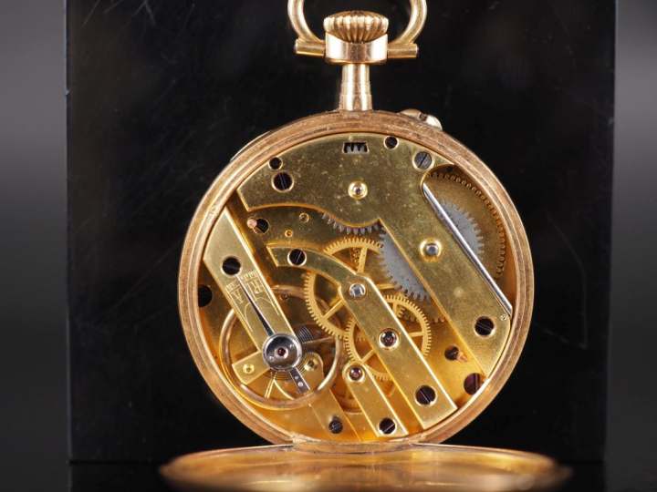 Montre de gousset Napoléon III en or jaune 750.  Cadran à chiffres rom